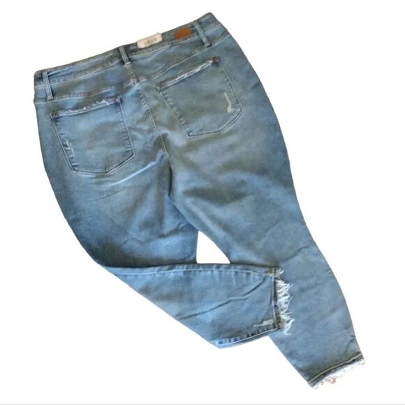 Judy Blue Mineral Wash Relaxed High Waist Jeans PlusSize 22W NWT - Picture 10 of 15